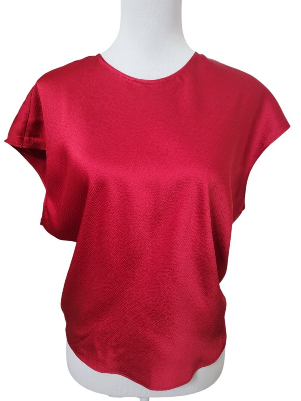Banana Republic Size M Red Satin Cropped Top, Textured
